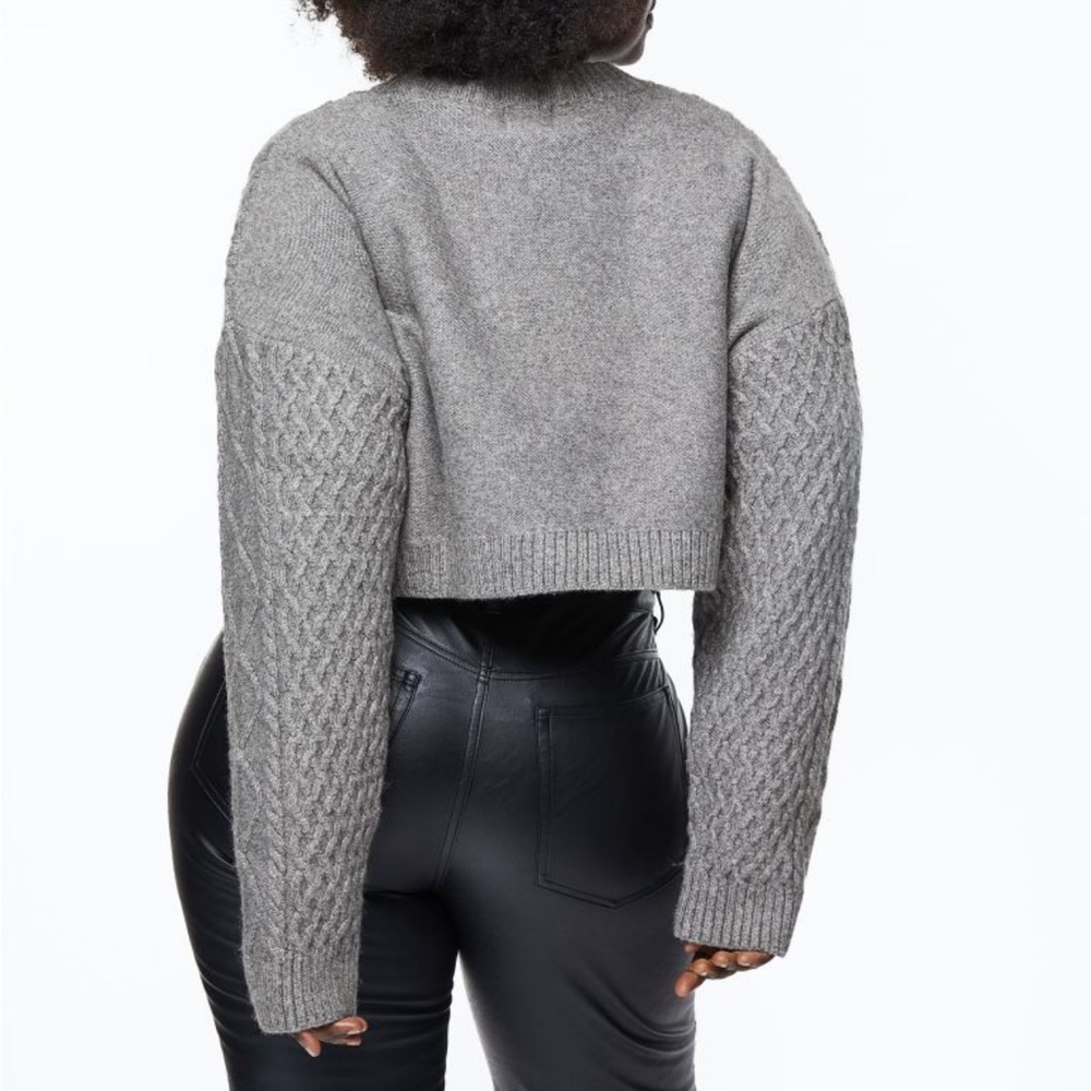 NWT H&M Cable Knit Sweater - Picture 4 of 9
